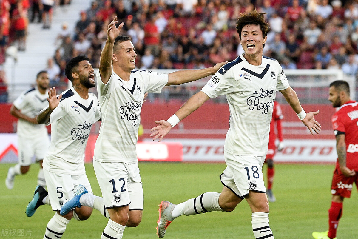 韩国足球孙兴慜获得金靴奖,孙兴慜夺金靴韩国国内反应