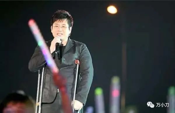 瘸腿歌王银发的辛酸成名史,瘸哥的故事