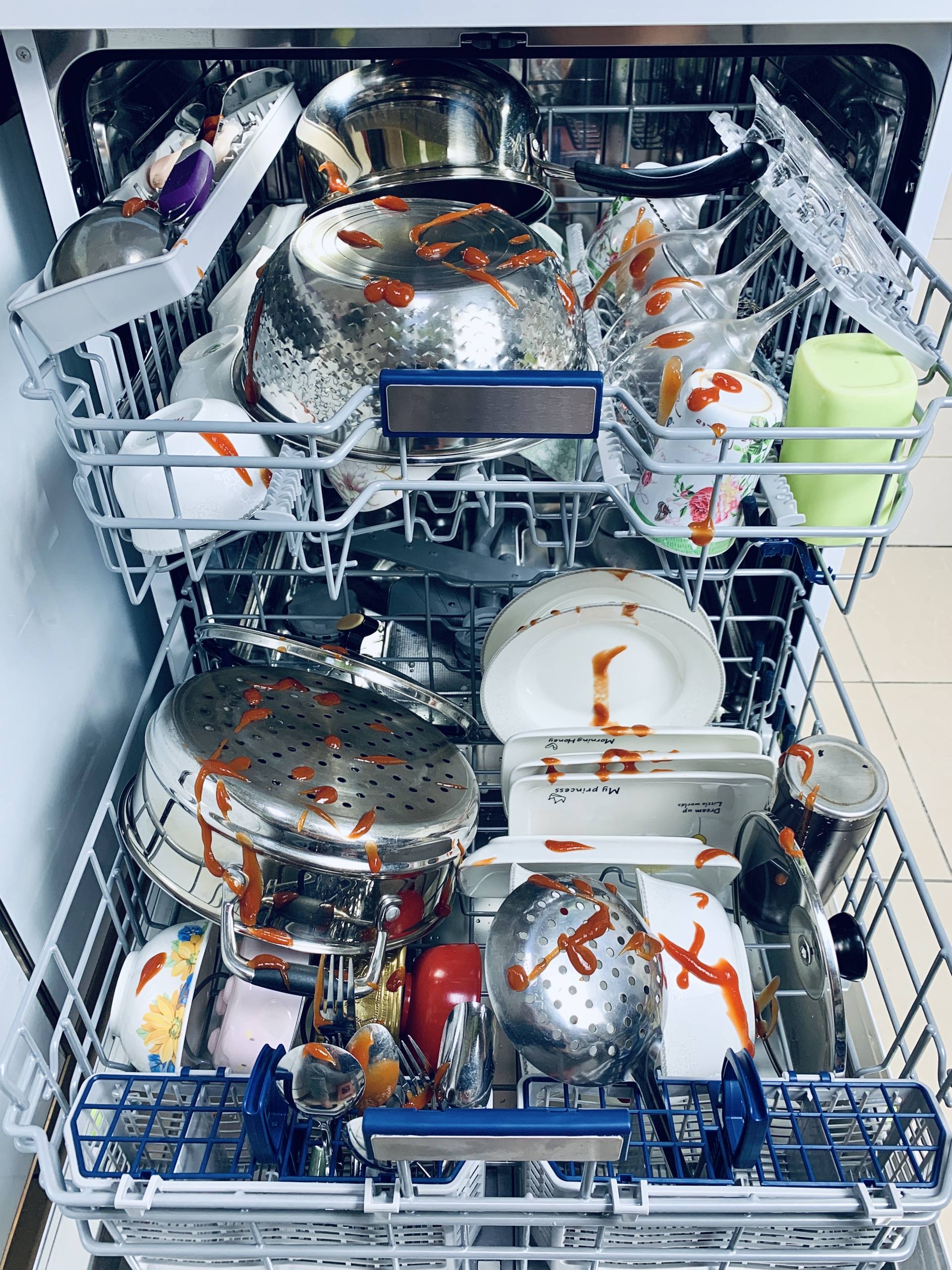 洗碗机选购攻略物美价廉,洗碗机怎么选购技巧和方法