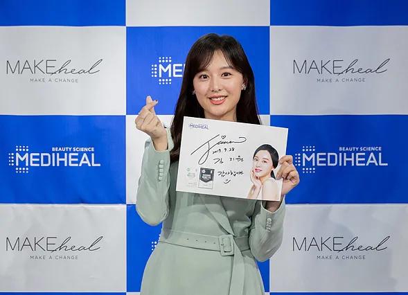 女装大佬赚钱,女装大佬靠什么赚钱