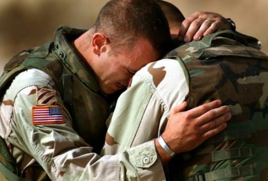 美国人一切向钱看,为了6位数的工资,精神科医生狠心离开部队