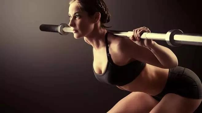 女生胸的大小和什么因素有关,胸大小不一样有可能是什么病