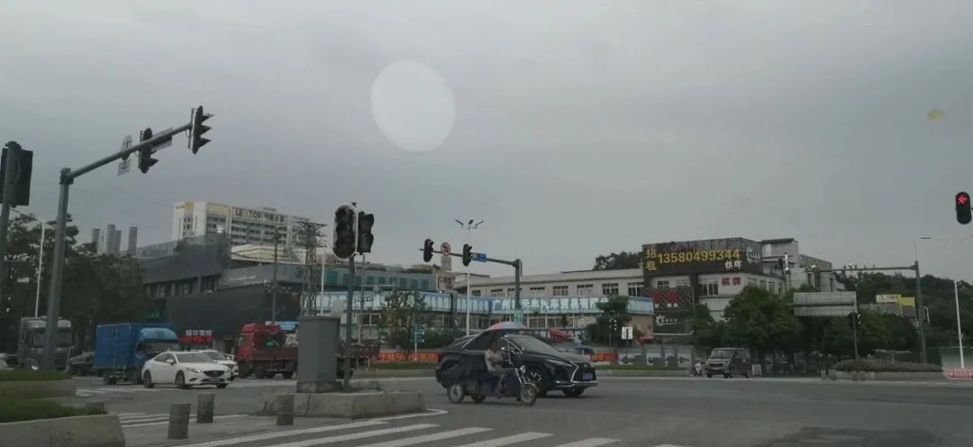 千万不要看这个楼盘！否则我怕你挤都挤不进去