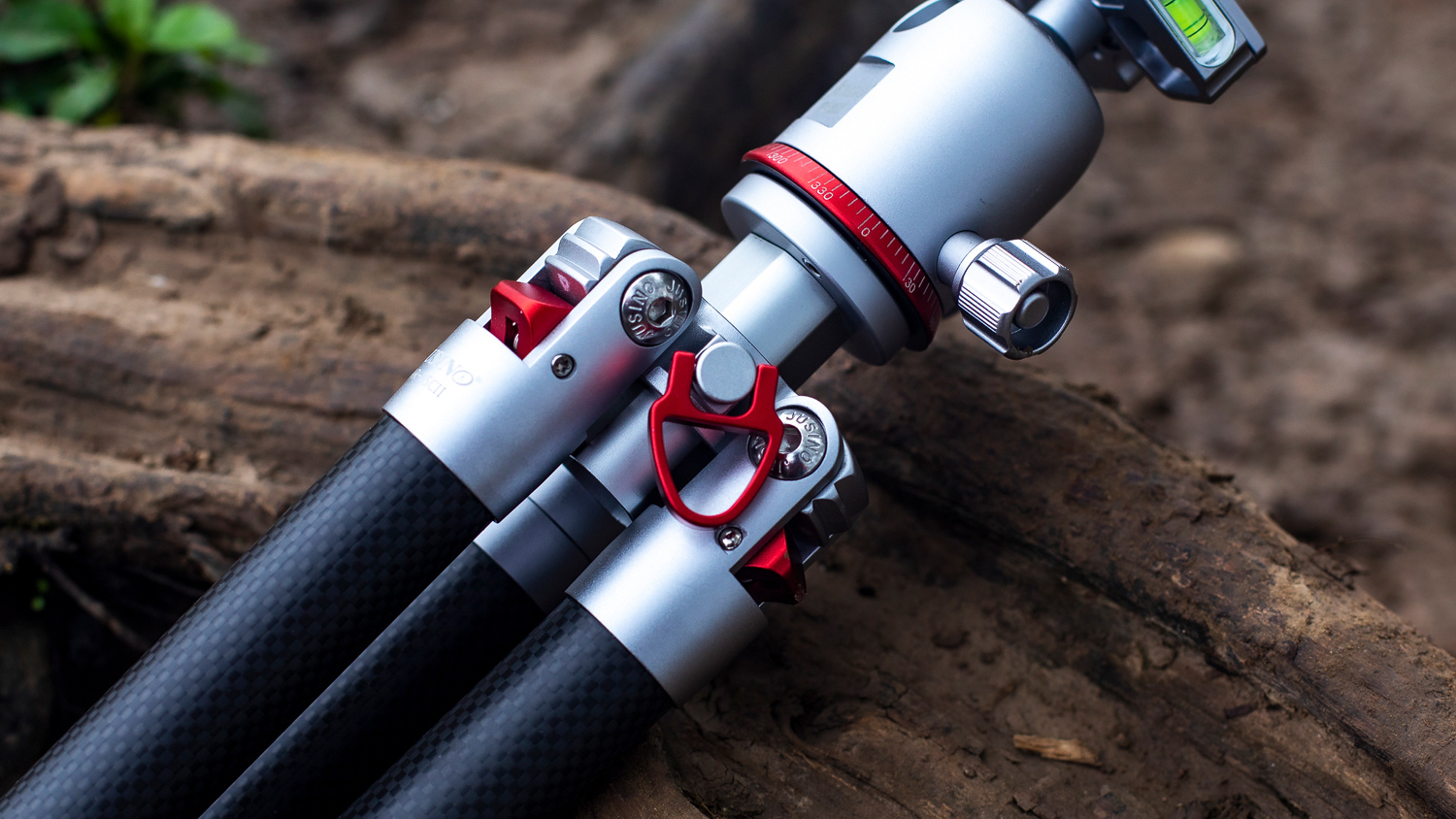 出门拍照装备,佳鑫悦三脚架黑色圈有什么用