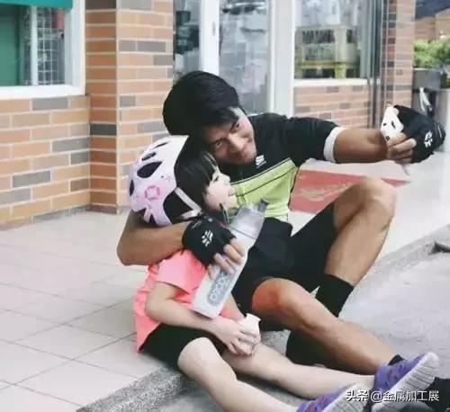 郭富城推荐水杯,郭富城演唱会黑色同款水杯