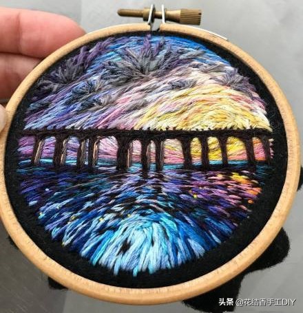 刺绣画自己绣教程,沙发背景的刺绣风景画