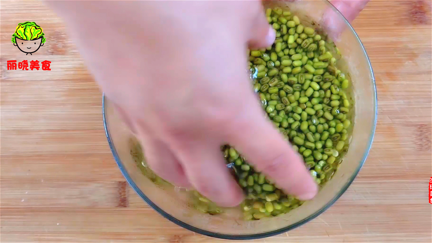 绿豆沙馅的正确做法,绿豆沙馅和糯米粉可以做什么吃