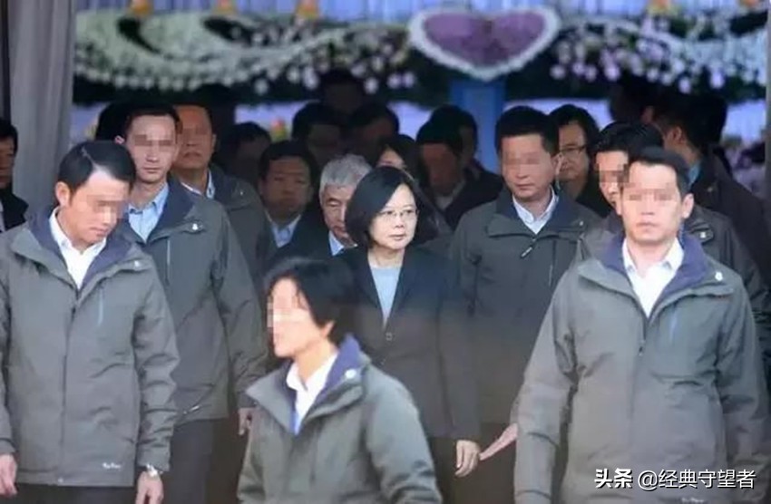 揭开台湾蔡英文侍卫队的黑历史,蔡英文想逃跑时这些人靠得住吗?