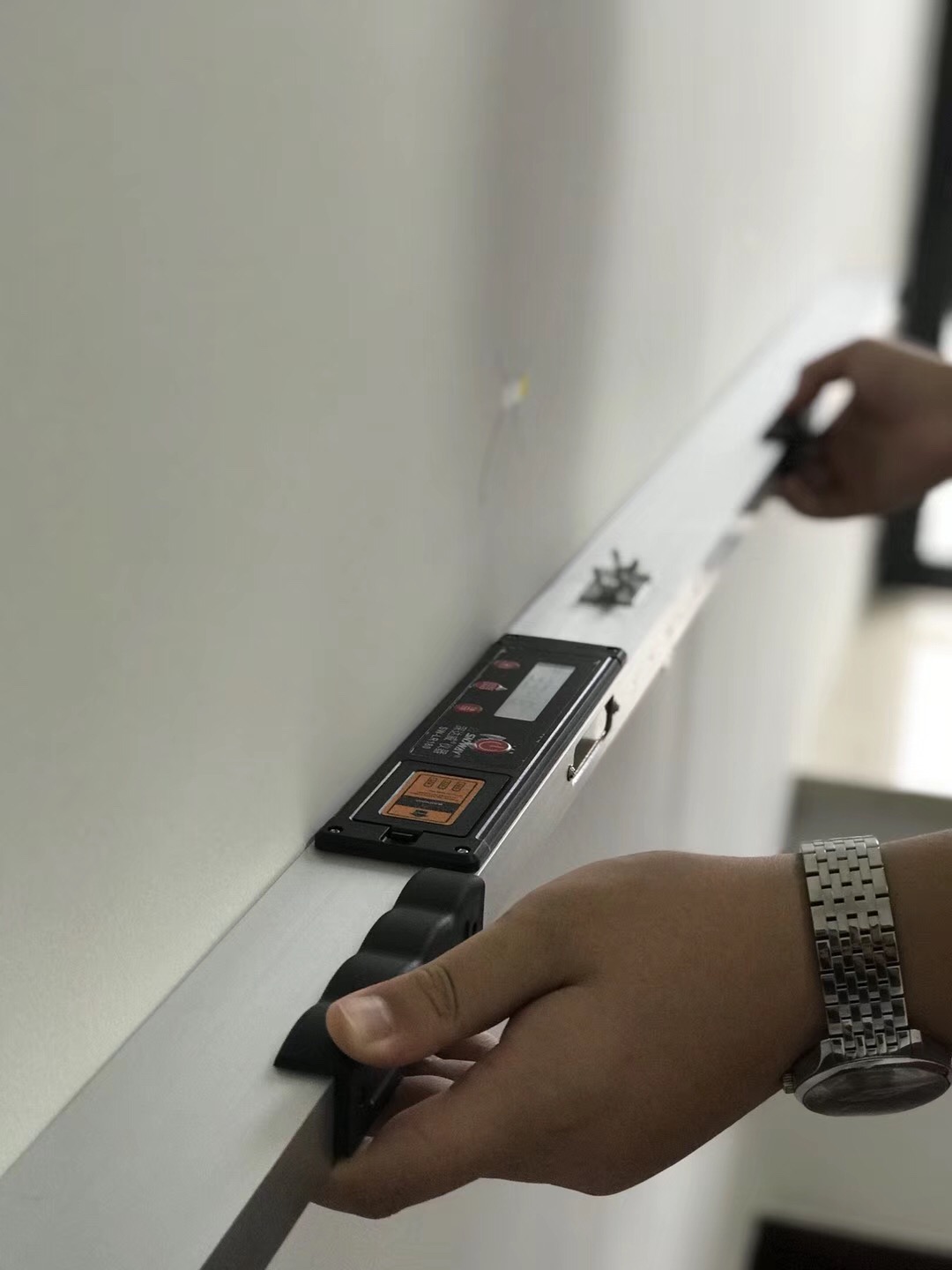 装修房子刷墙注意事项及细节流程,新房装修刷墙面步骤