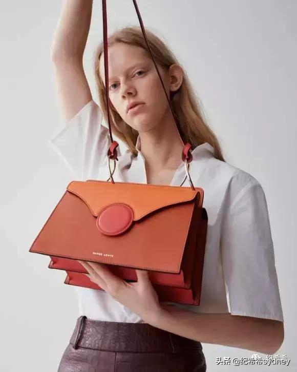 2022年度很火包包,2020年最潮时尚的小众包包推荐