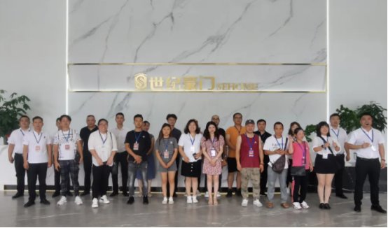 这个品牌,全国拥有600家品牌代理店,它就是世纪豪门