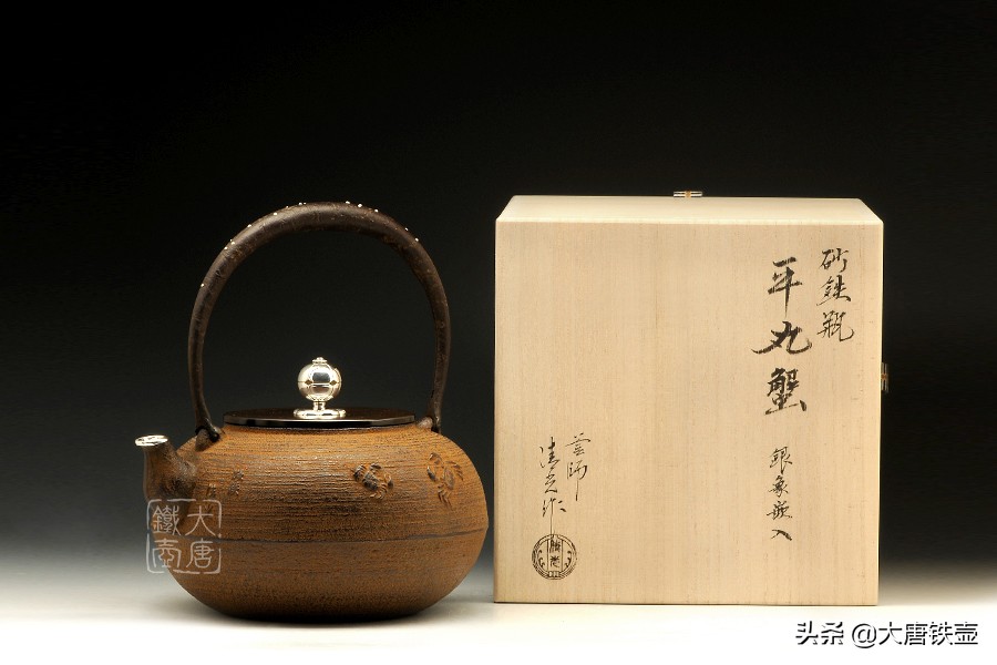 日本新铁壶开壶方法,日本铁壶怎么开壶