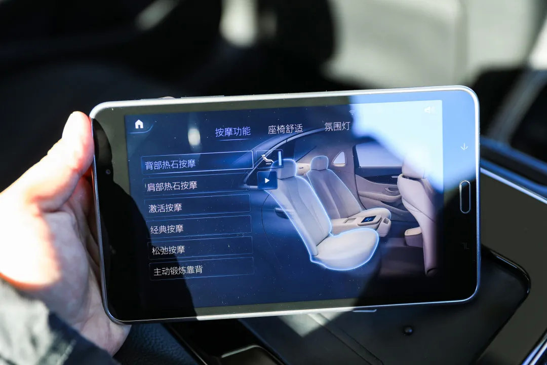 和年轻人在一起感受年轻,2021款奔驰e级进口260试驾