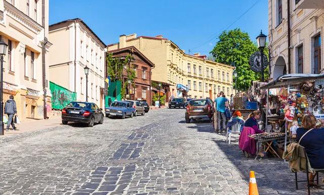 乌克兰平民还能花钱买到东西吗,乌克兰物价100块可以买到什么