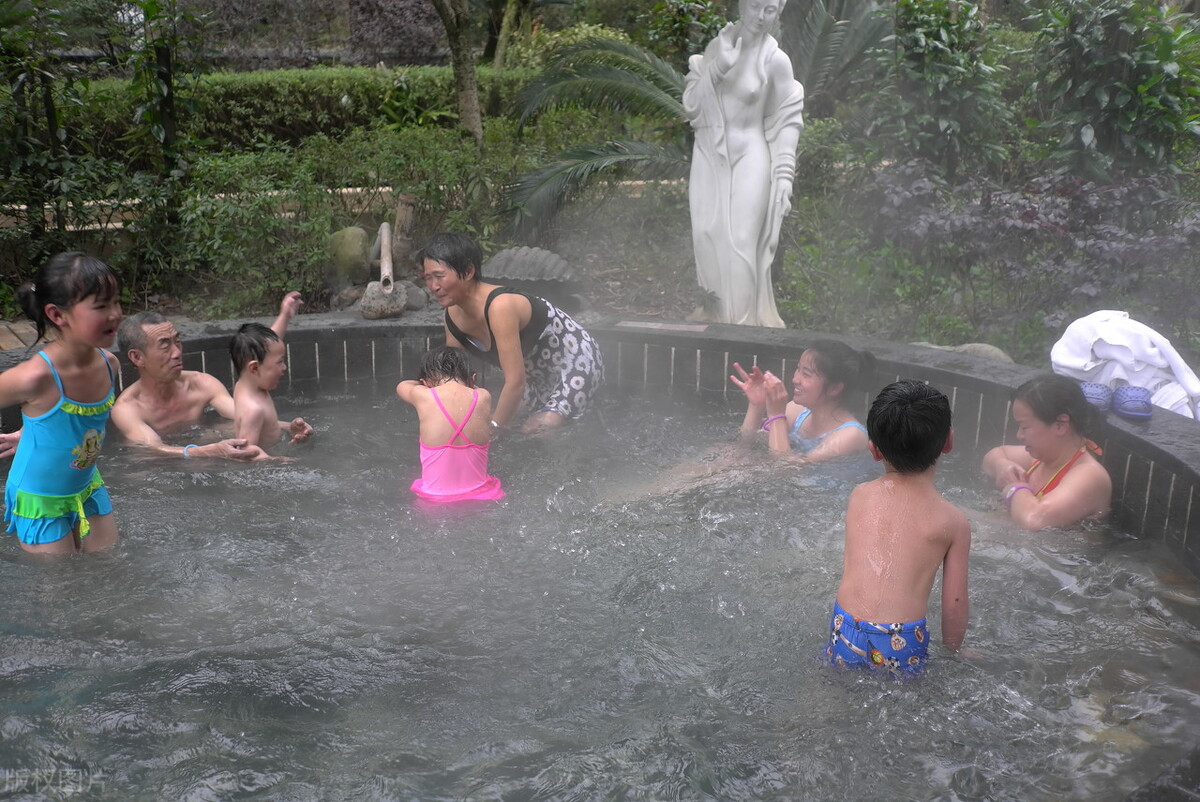 小雪节气泡温泉,冬天温泉推荐