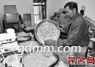 高州东岸圩美食，除了经过必买的豆饼，还有这些老字号