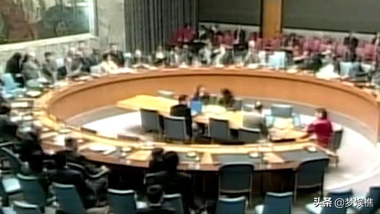 伊朗内贾德硬刚美国霸权，中国斡旋伊朗核协议，签下14块天然气