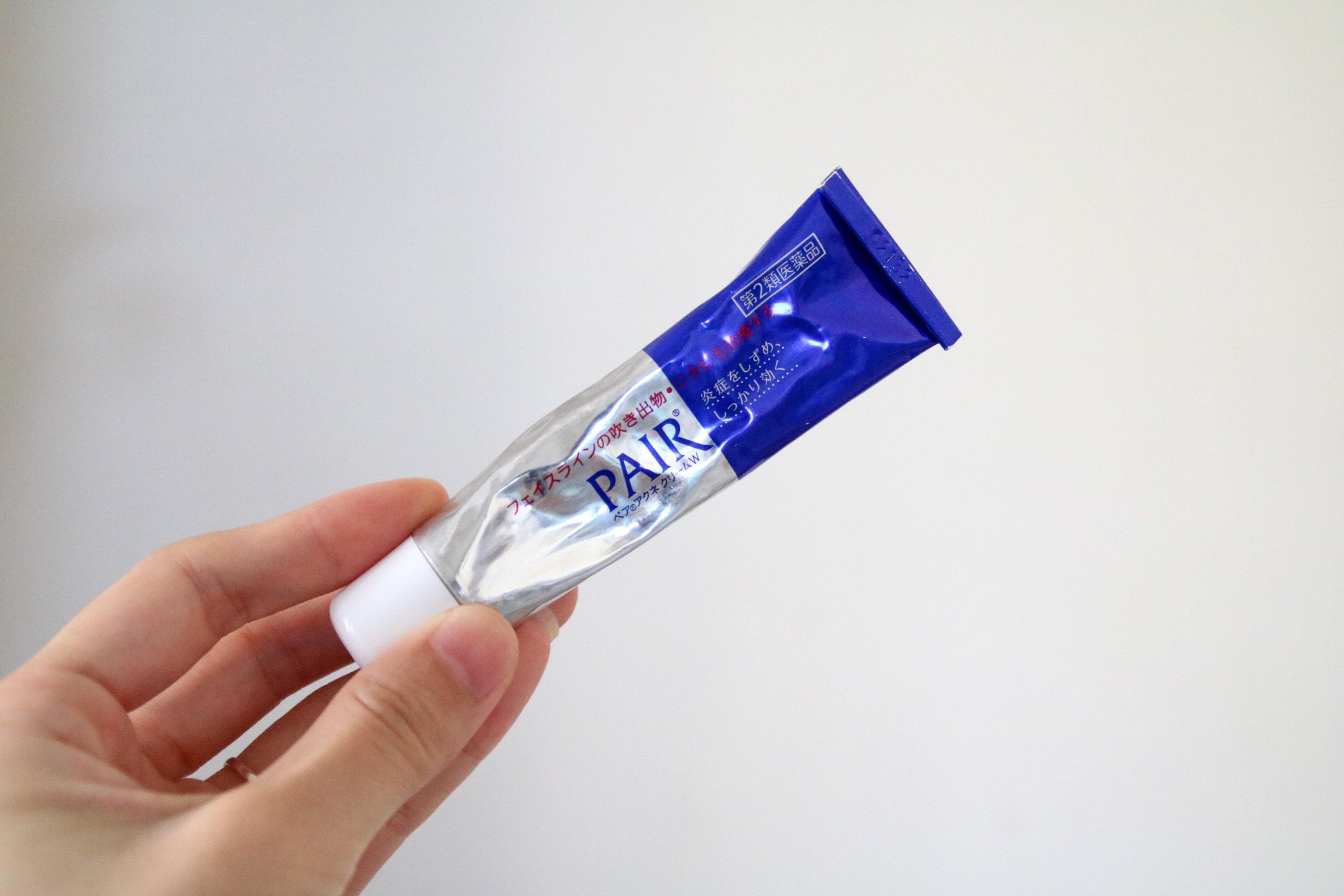 额头闷痘长痘用什么护肤品,脸上老是长痘痘用什么护肤品