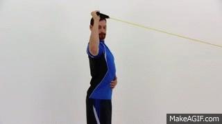 撸铁时关节响是什么原因,健身肩膀关节咔咔响还能继续练