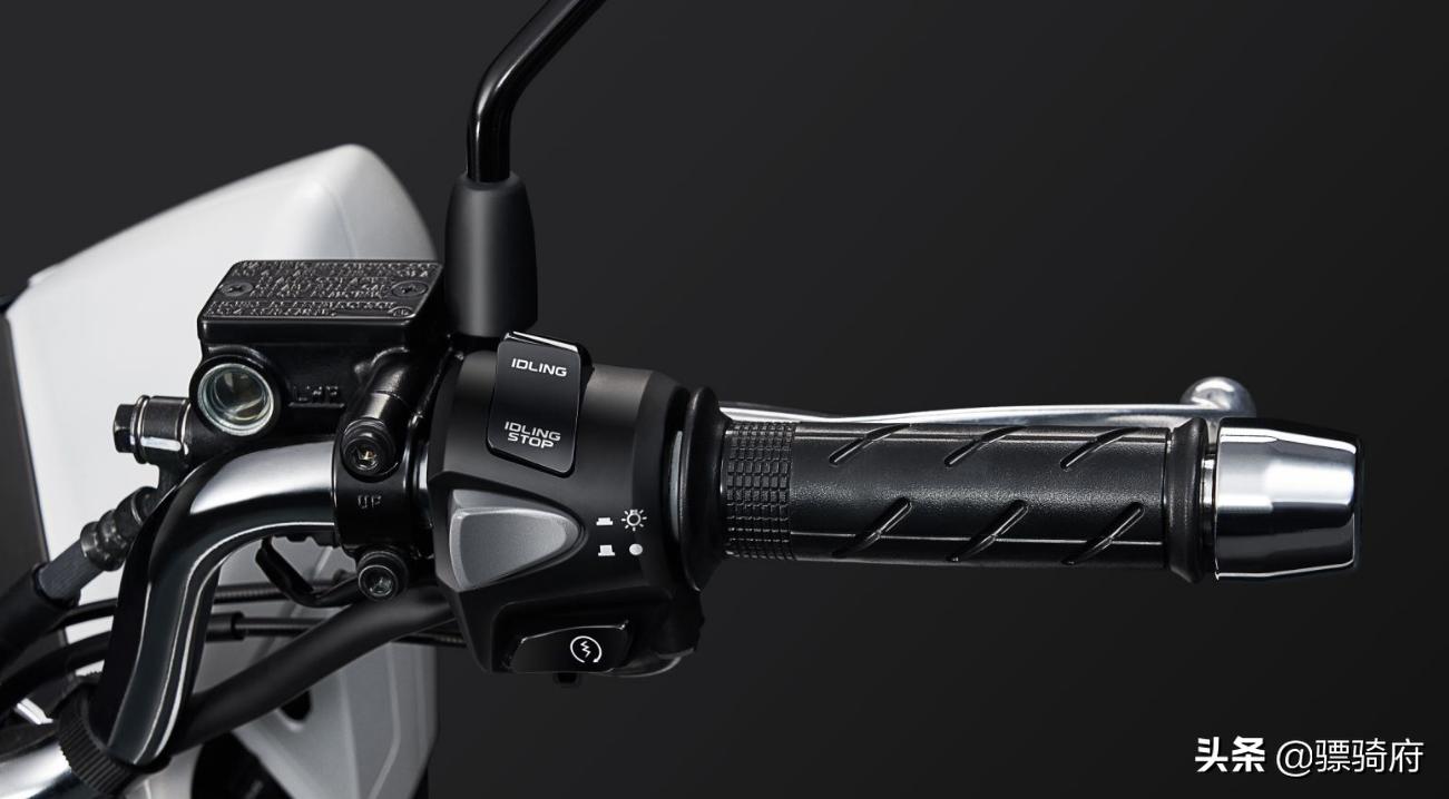 五羊本田PCX150，比亚乔medley150，DRG158三款高端踏板车横评