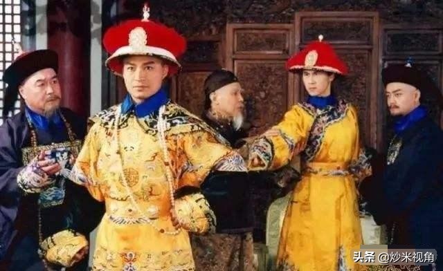 多尔衮为何不称帝？他真的如《孝庄秘史》中那般痴情吗？