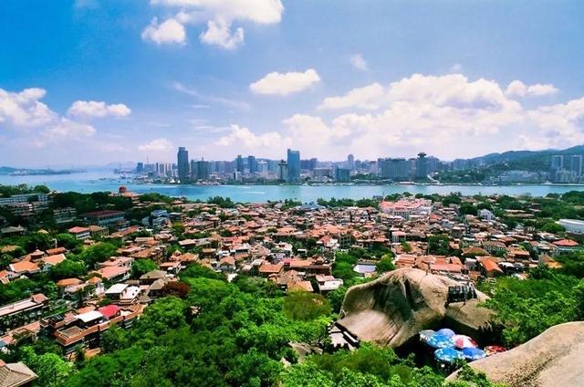 厦门旅游必去十大景点推荐自由行,去厦门旅游必去的十个景点自由行