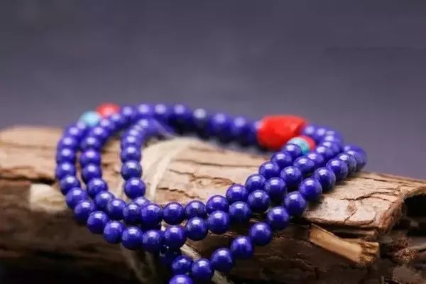 蓝色文玩有哪些品种,变色最快的五大文玩排名