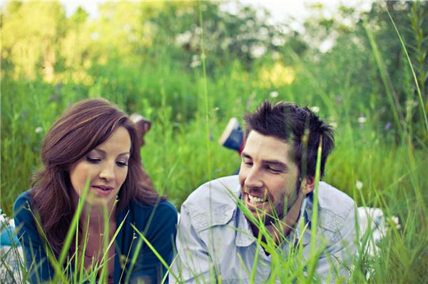 如何令男人主动追你,让男人主动讨好你的方法