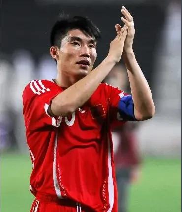 中国足球先生简单盘点视频,中国足球先生排名前十名