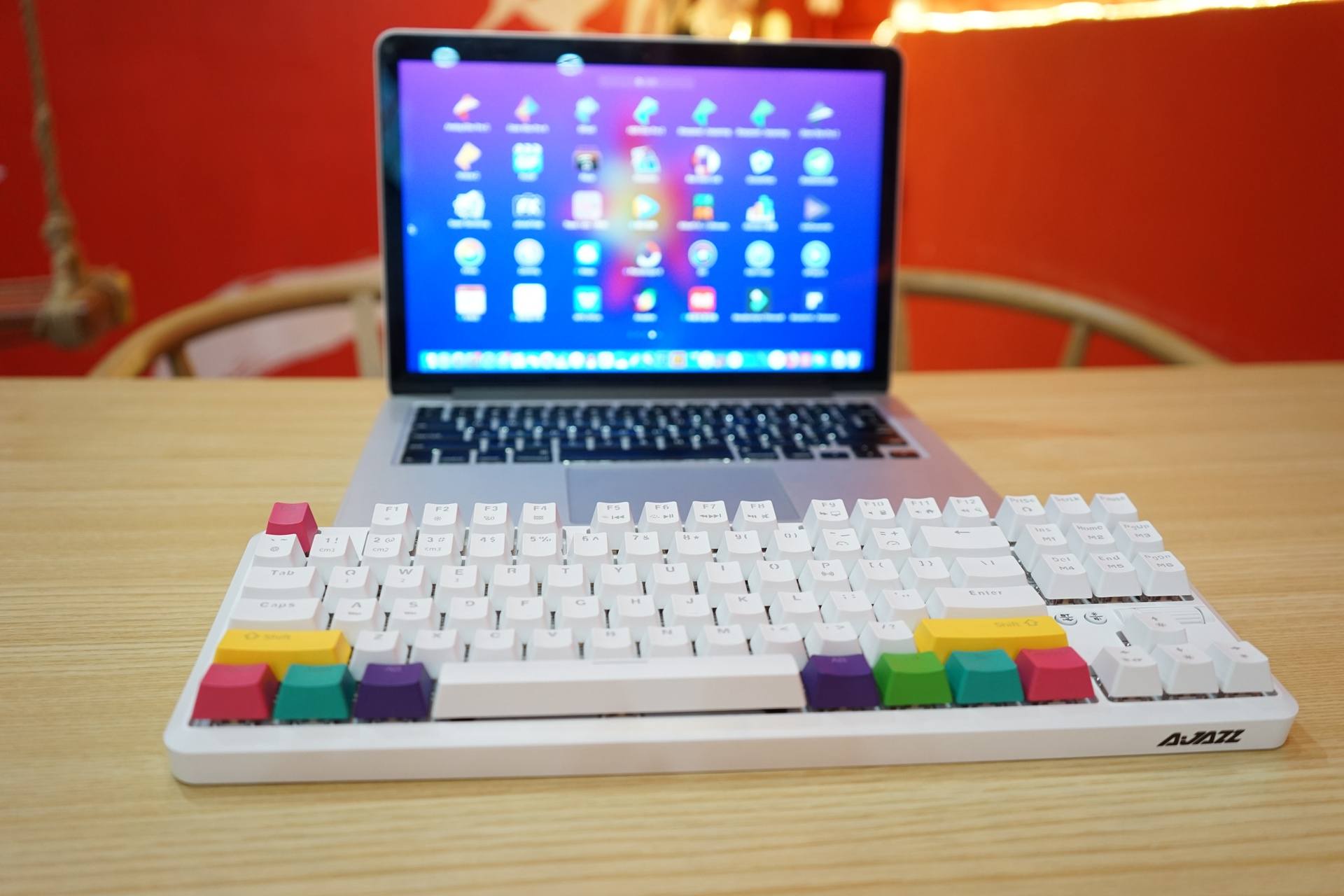 键盘可以这样玩,黑爵ak35i机械键盘怎么热插拔