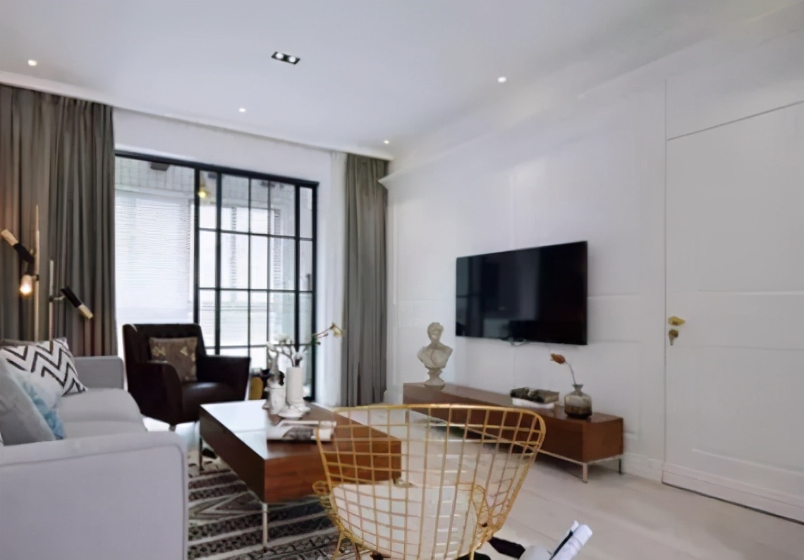 140平方米户型做什么电视墙好看,电视墙与入户门斜对面户型设计