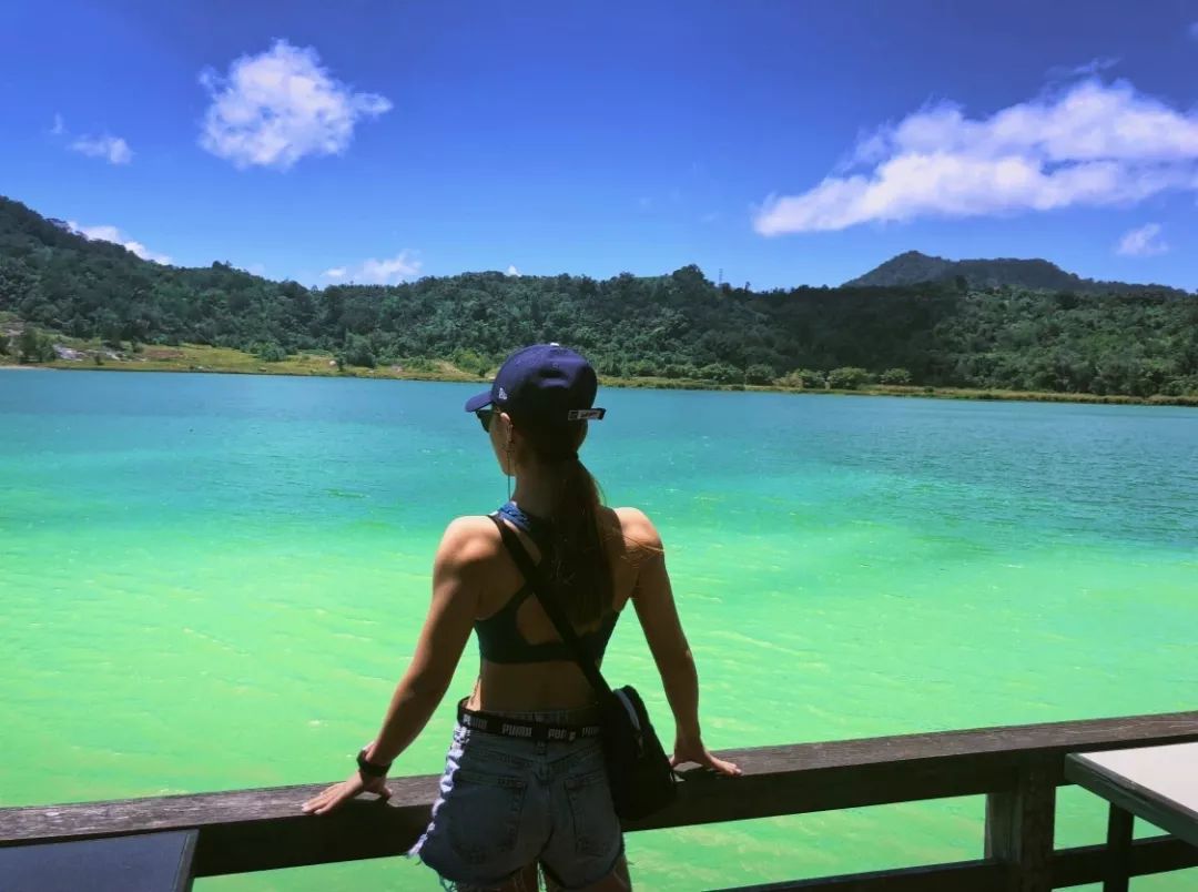 「故事」背影杀，健身让我拥有隐形的翅膀