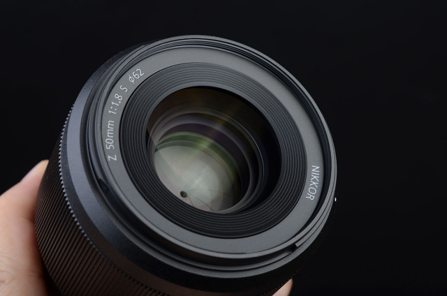 尼康z50mmf1.2s镜头,尼康z50mm1.8s镜头