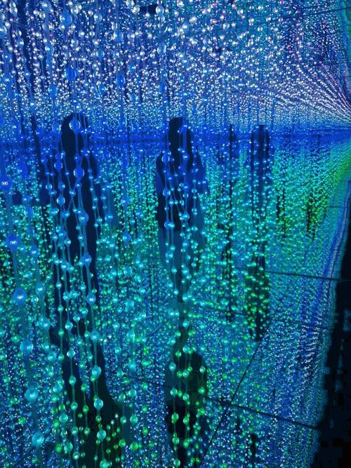 水上乐园超级大喇叭体验,挑战十大世界上最大的水上乐园