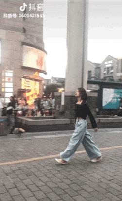 *朝特天**色的时尚街拍，你怎么看这种风尚？