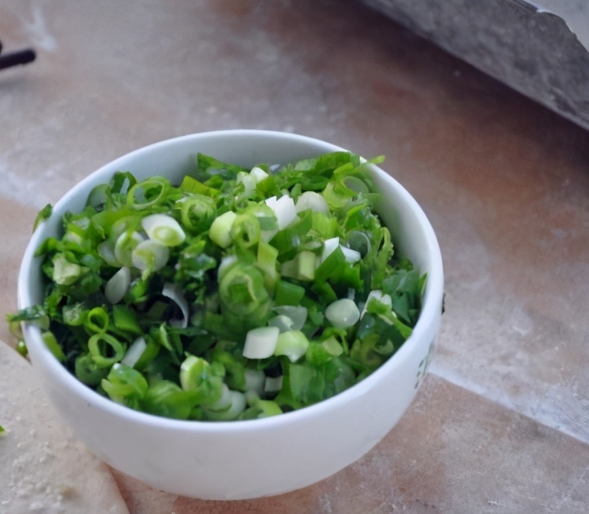 粉条里加俩鸡蛋,粉条里打两个鸡蛋没想到这么好吃