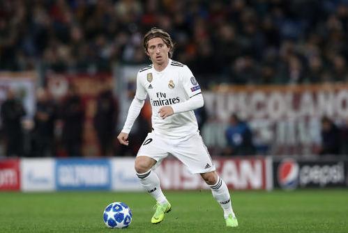 实况足球手游五大最强中锋,实况足球克圣双前腰踢哪边