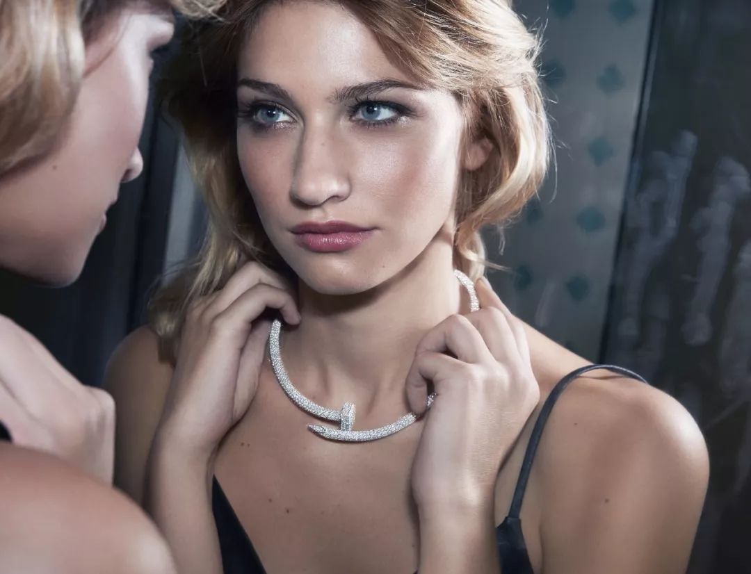 cartier手镯旧版,cartier手镯在国内和国外的价格