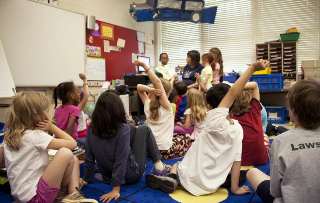 家长必看教育孩子的七大误区,中学生家长后悔忽视小孩体育锻炼