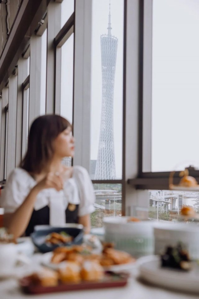 塔下江景酒家全景图,广州塔附近早茶看江景