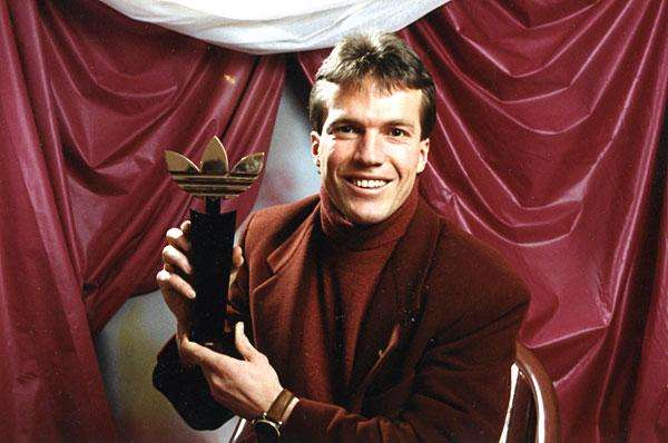 无奈！世界足坛至高荣誉评选取消巨星“华山论剑”只能等到来年