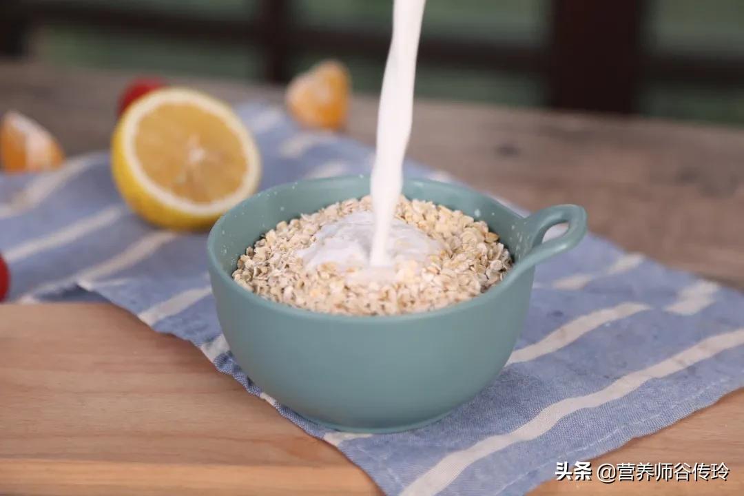 燕麦的正确吃法一周瘦多少斤,燕麦的正确吃法减脂一日三餐