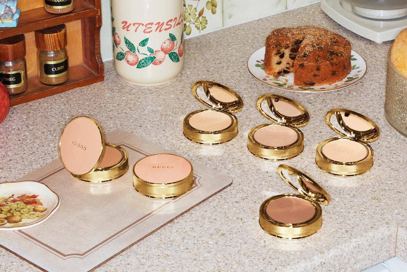 浮粉脱妆怎么补妆,脱妆浮粉怎么快速补妆