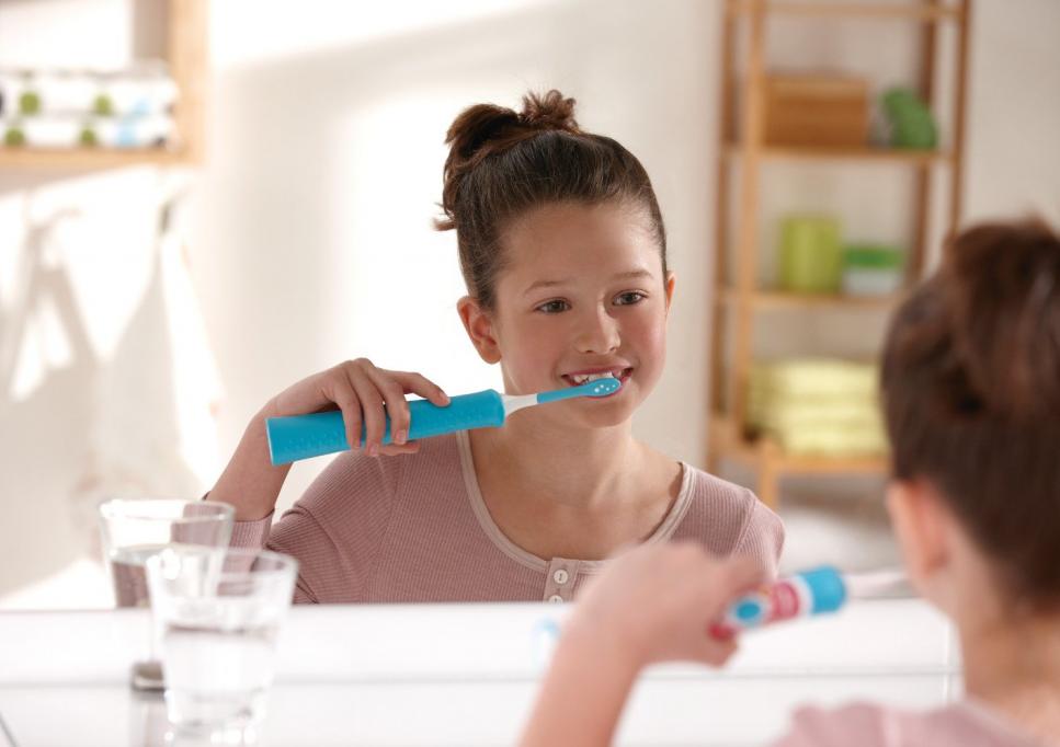 飞科电动牙刷的正确使用方法,usmile电动牙刷正确使用方法