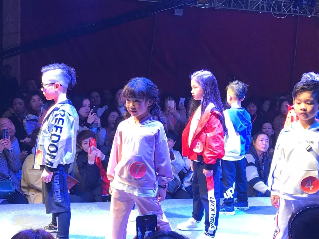 勇·高|永高人品牌2019年秋冬鞋服新品订货会盛大召开