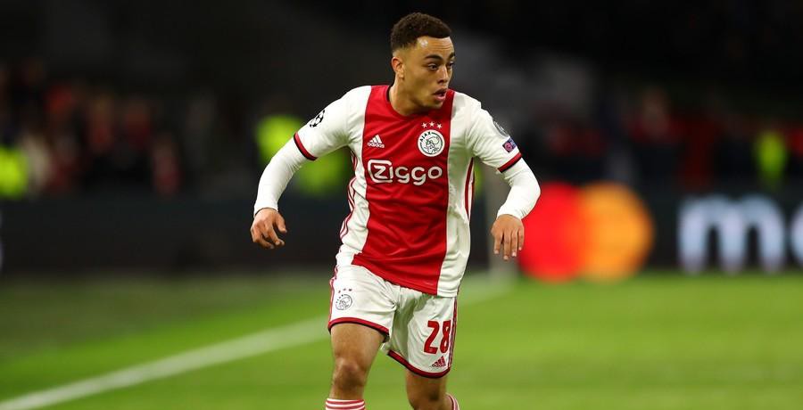 深度:未来右后卫的明日之星——德斯特