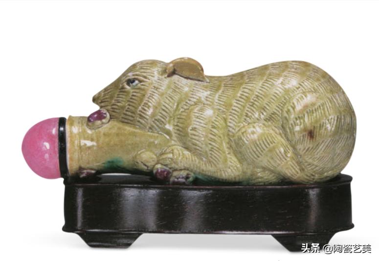 馨雅异香扑鼻来 |你听说过什么是鼻烟壶吗？