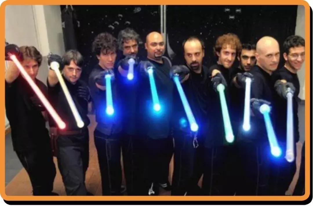 看到这把最强冷兵器，我扔掉了手里的98k