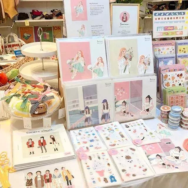 她笔下的可爱女孩，让你看懂穿衣打扮的正确要素~