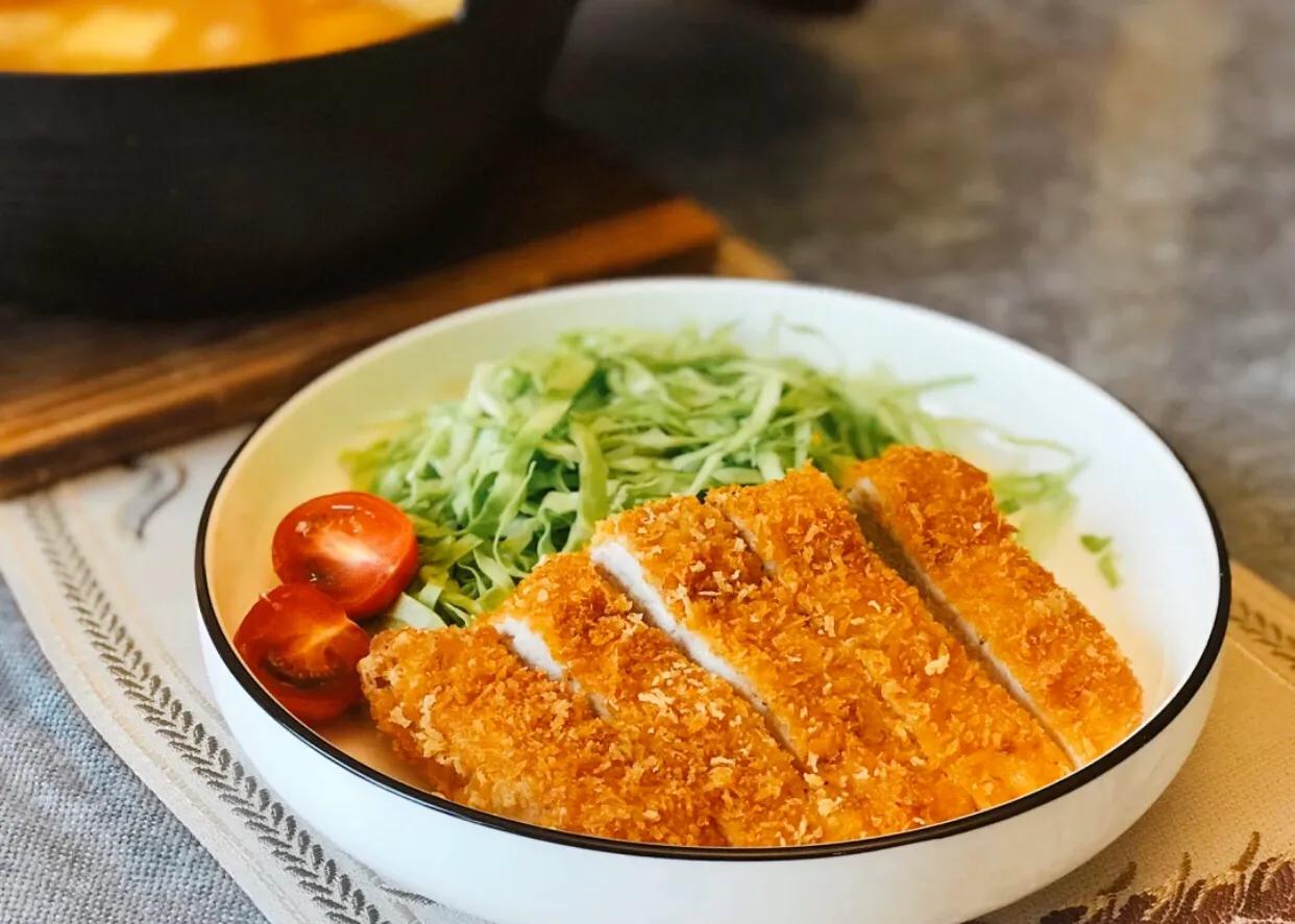 如何才能做出香脆酥软的炸猪排,在家就能做的法式炸猪排酱汁